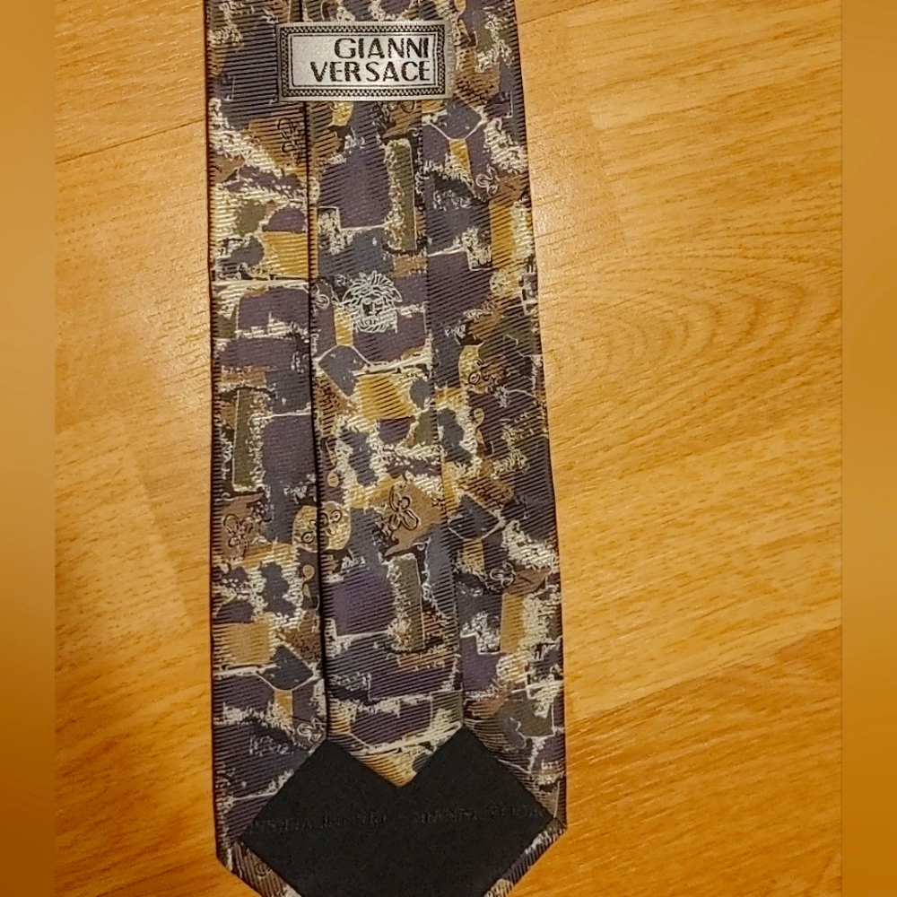 Gianni Versace Hand made silk tie